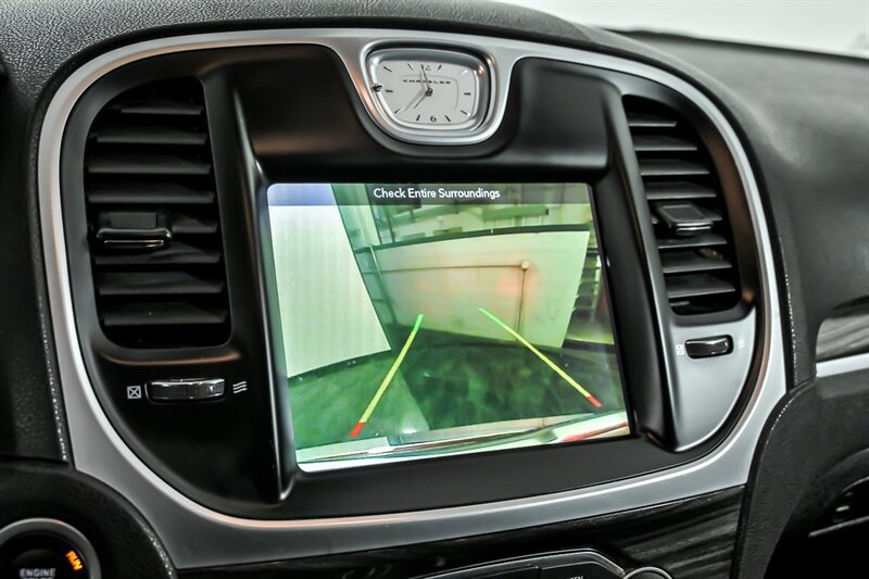 Used 2019 Chrysler 300 Touring RWD image 24