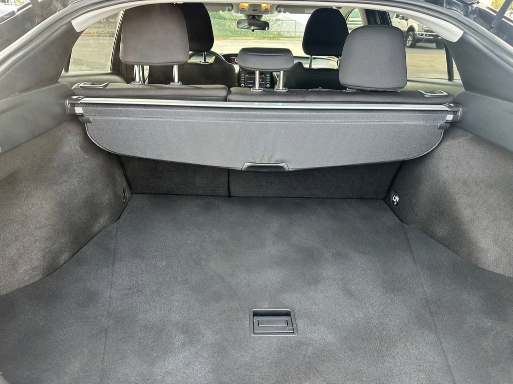 Used 2022 Toyota Prius LE image 42