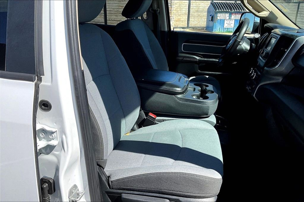Used 2019 RAM 3500 Big Horn AWD/4WD image 4