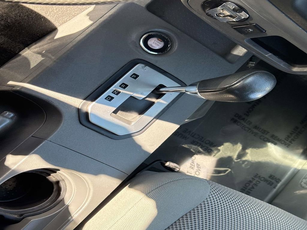 Used 2021 Nissan Frontier SV image 26