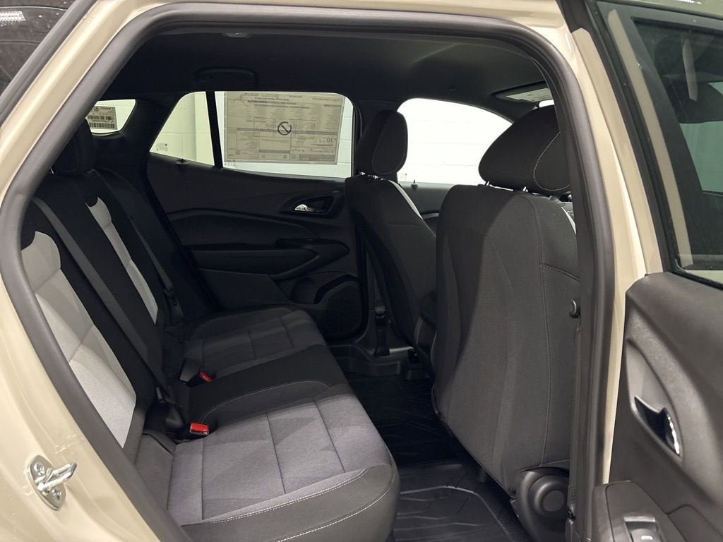 New 2026 Chevrolet Trax RS w/ Driver Confidence Package FWD image 28