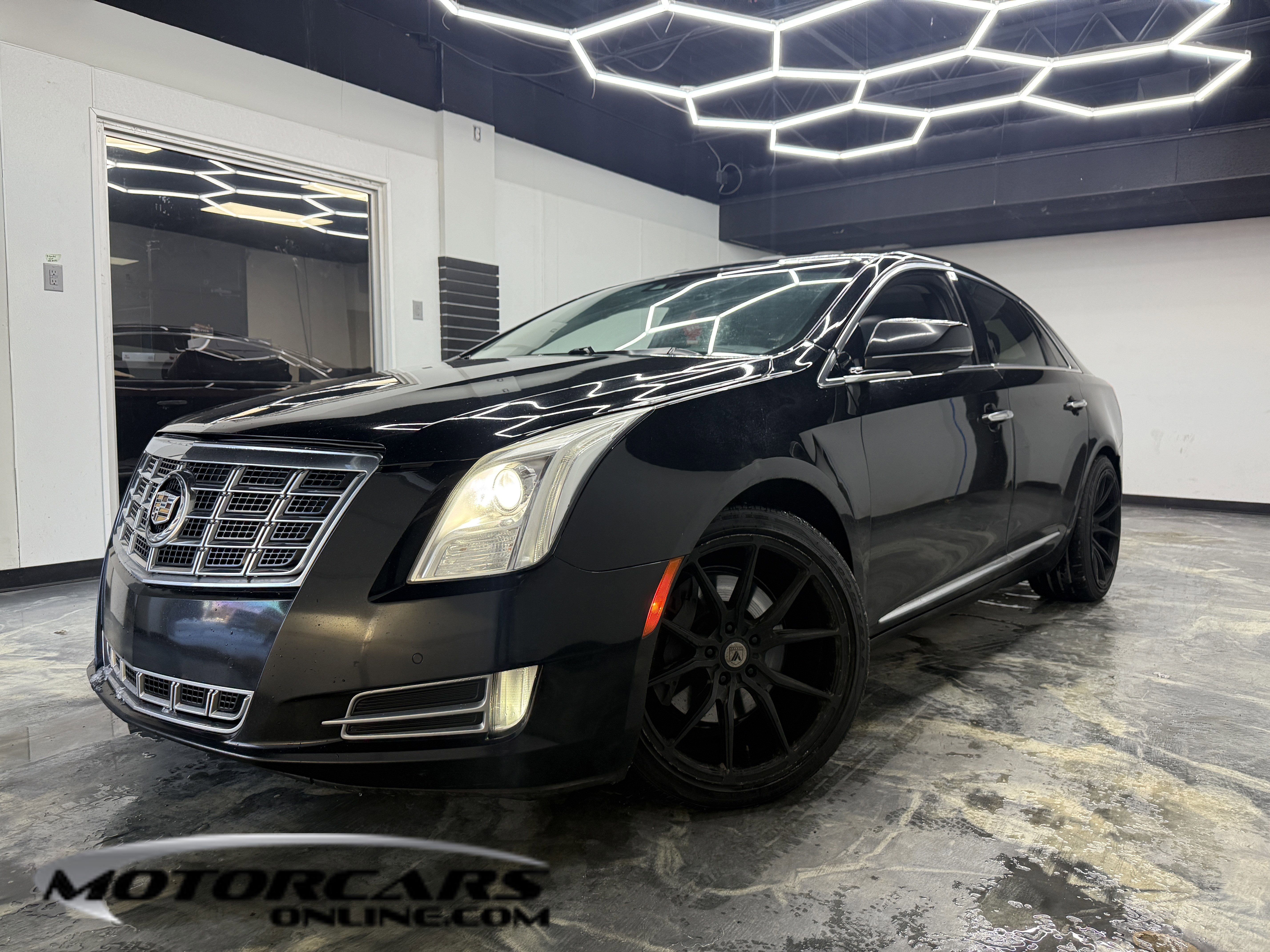 Used 2013 Cadillac XTS Luxury w/ Driver Awareness Package 360° Tour