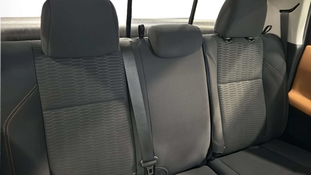 Used 2019 Toyota Tacoma SR5 AWD/4WD image 12