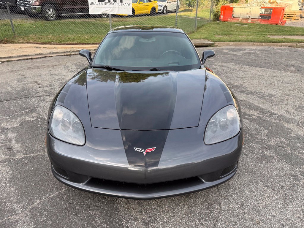 Used 2010 Chevrolet Corvette Coupe w/ 1LT RWD image 2