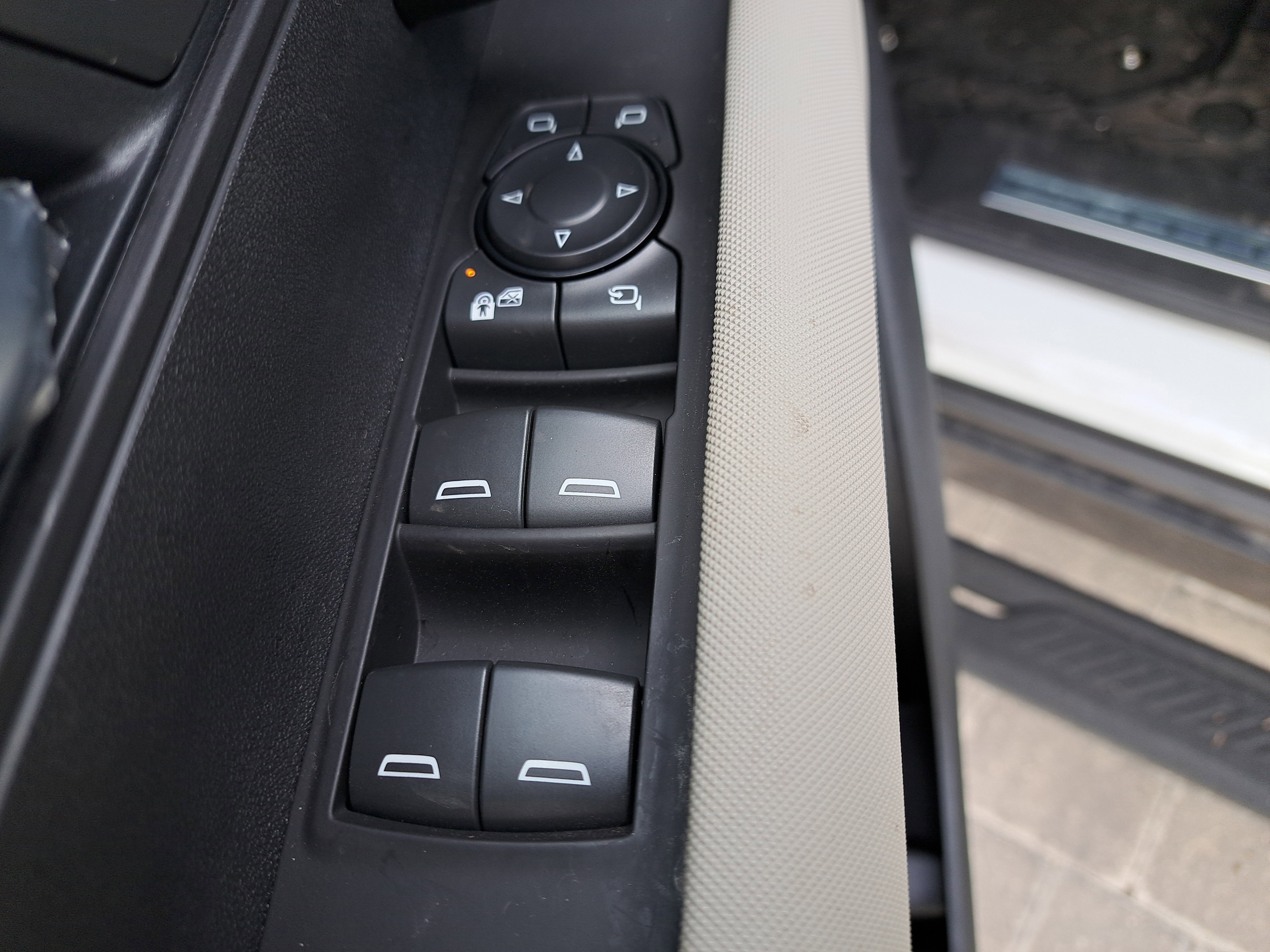 New 2026 GMC Hummer EV SUV image 19