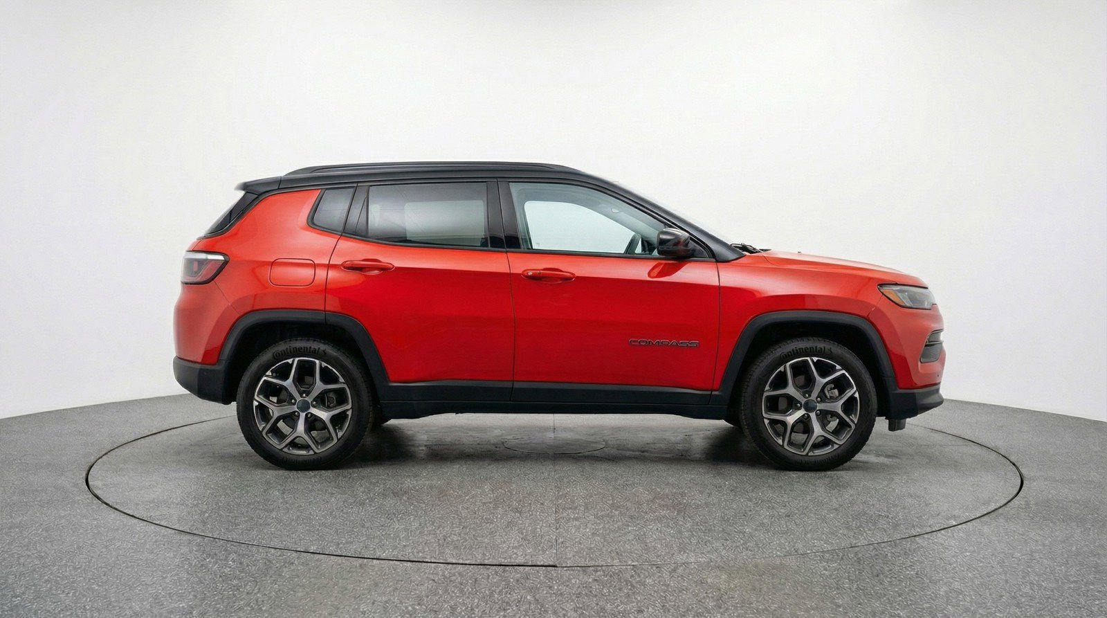 Used 2025 Jeep Compass Limited image 11