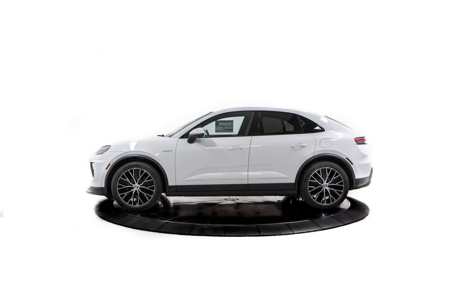 New 2026 Porsche Macan Electric RWD image 2