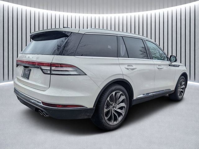 New 2025 Lincoln Aviator Reserve w/ Luxury Package image 3