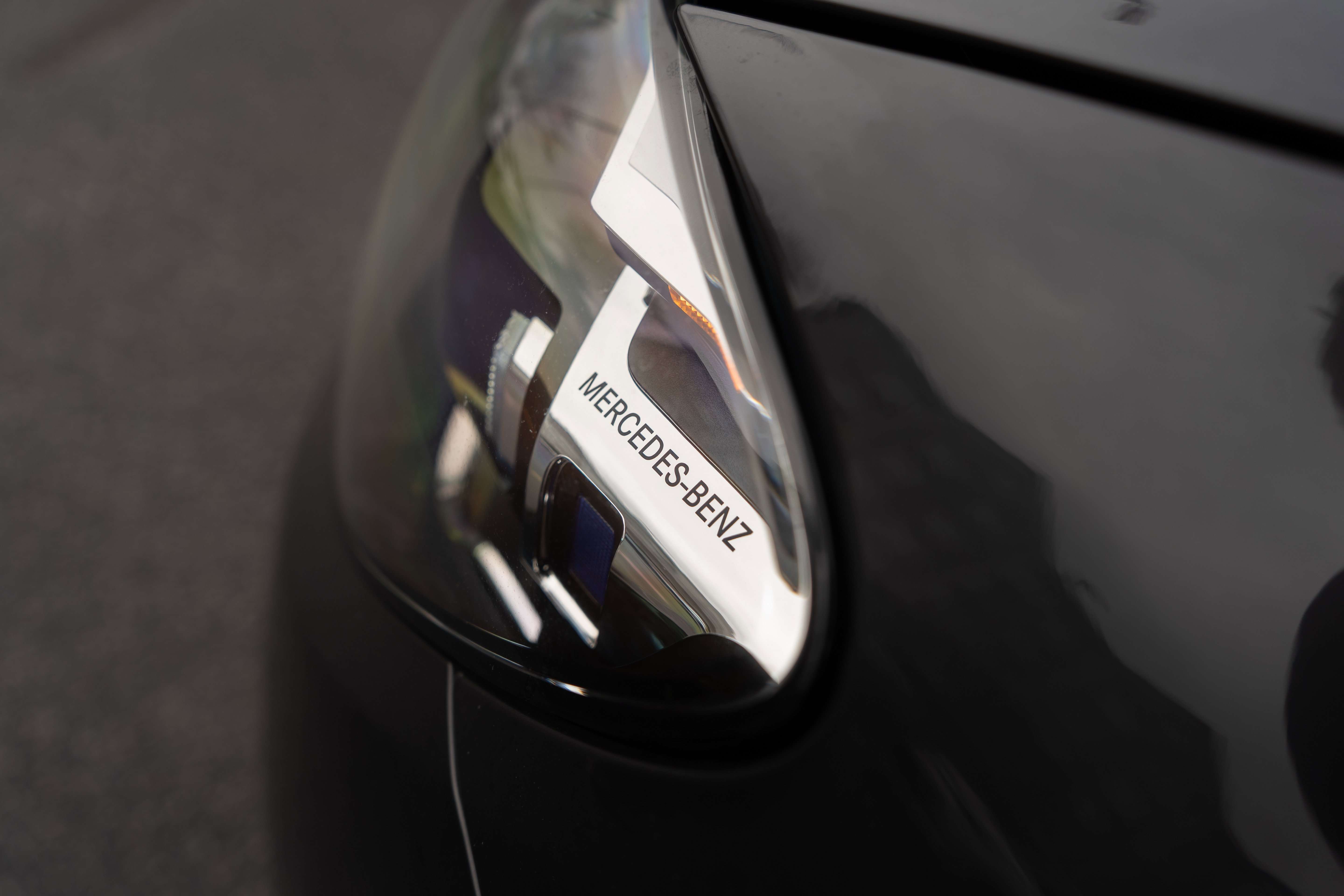 Used 2021 Mercedes-Benz E 450 4MATIC Cabriolet w/ AMG Line image 2