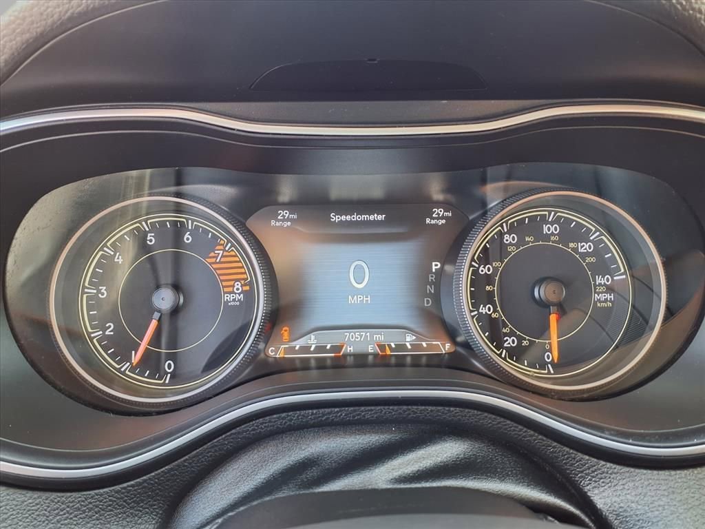 Used 2019 Jeep Cherokee Trailhawk w/ Cold Weather Group image 15