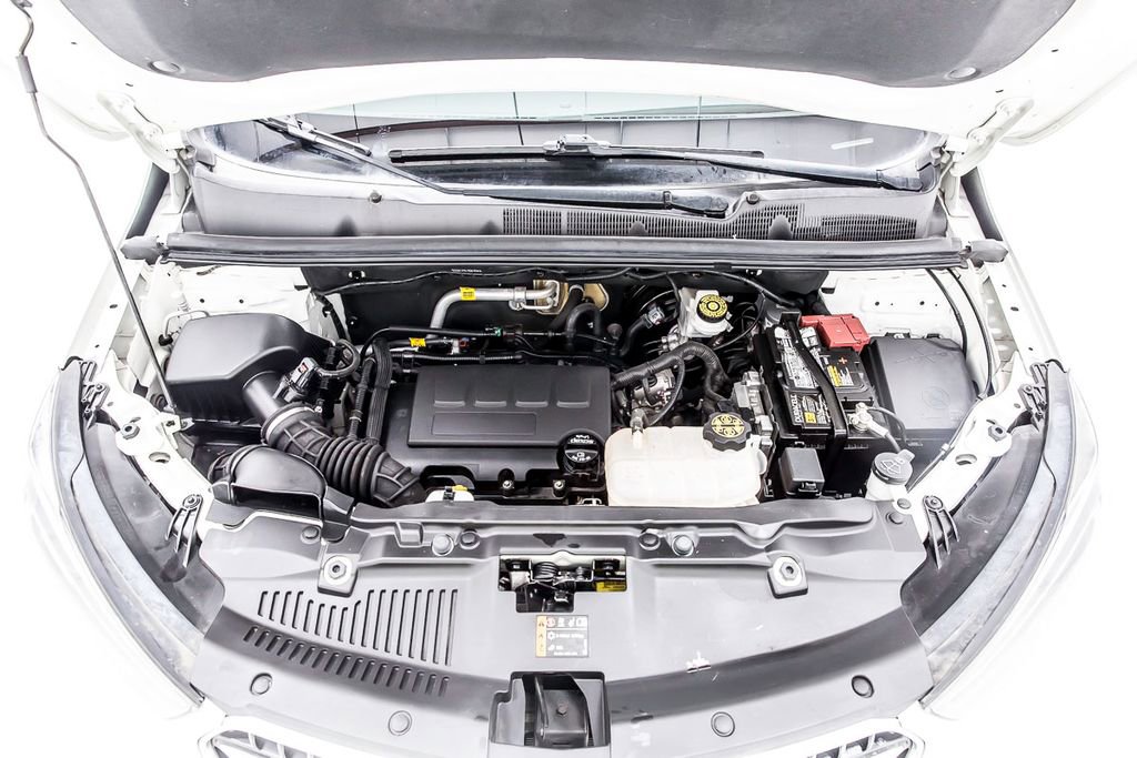 Used 2021 Buick Encore Preferred w/ Safety Package II FWD image 39