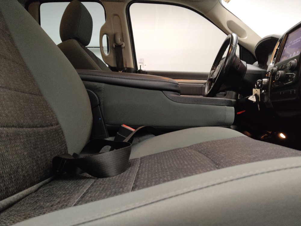 Used 2017 RAM 1500 Big Horn RWD image 21