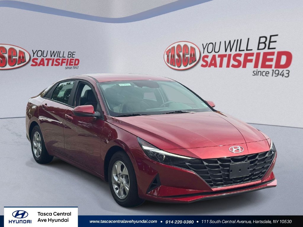 Used 2023 Hyundai Elantra SE w/ Cargo Package FWD image 1