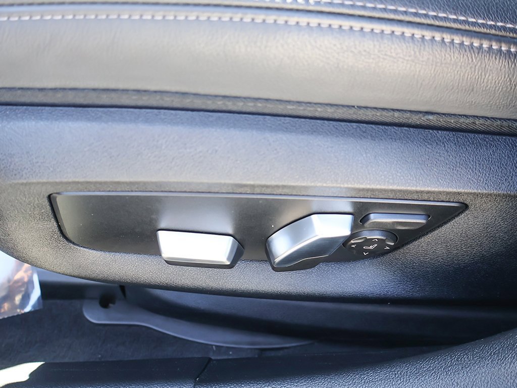 Used 2023 BMW 540i w/ M Sport Package image 35