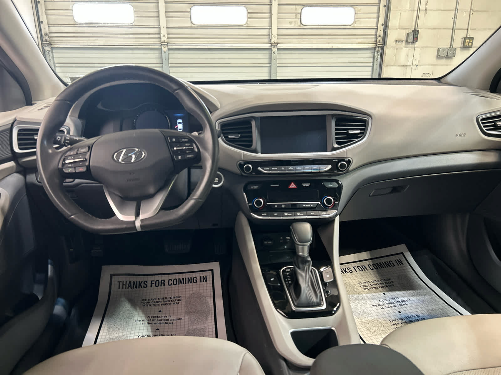 Used 2019 Hyundai Ioniq Limited w/ Ultimate Package 02 FWD image 4