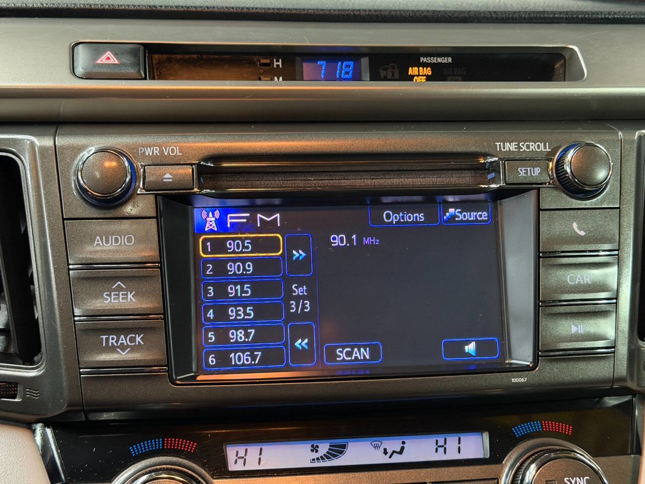 Used 2013 Toyota RAV4 XLE image 38