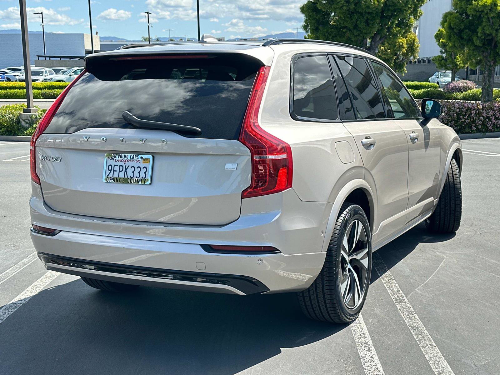 Certified 2023 Volvo XC90 T8 Plus image 4