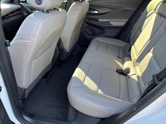 Used 2025 Buick Envista Avenir FWD image 13