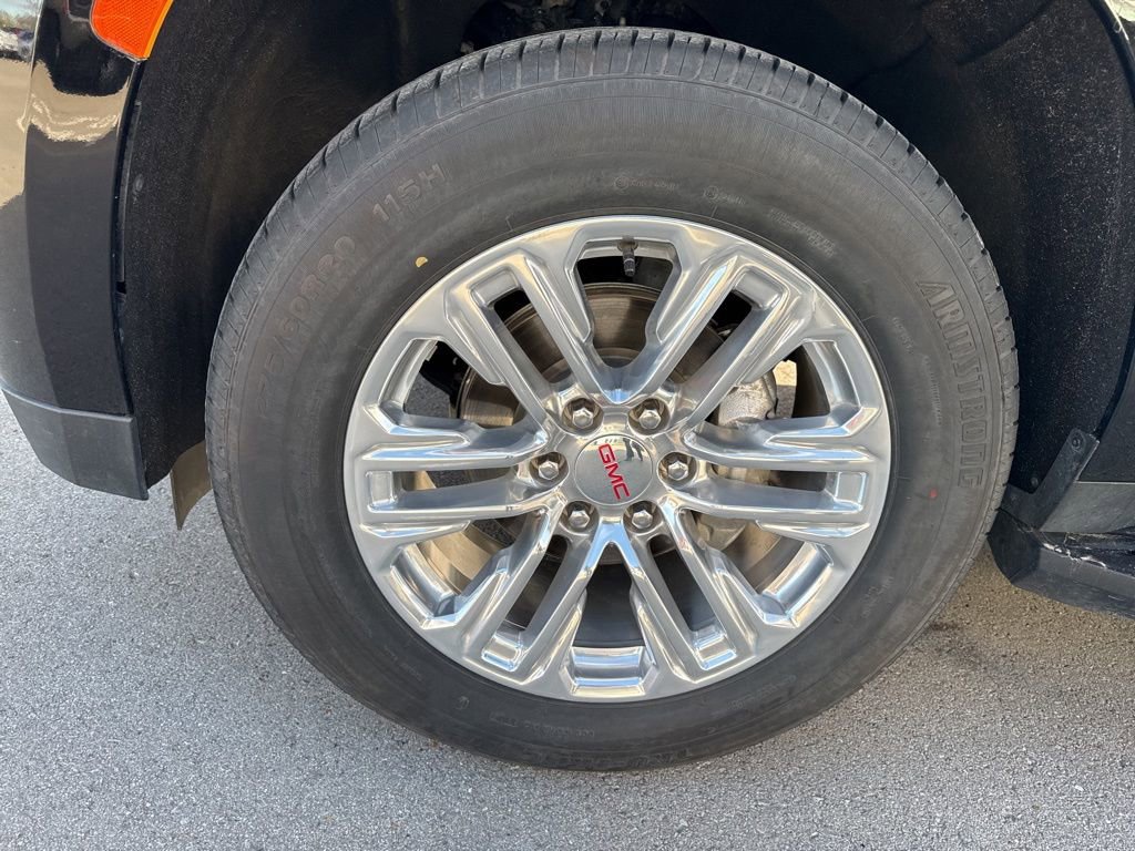 Used 2024 GMC Yukon SLT image 35