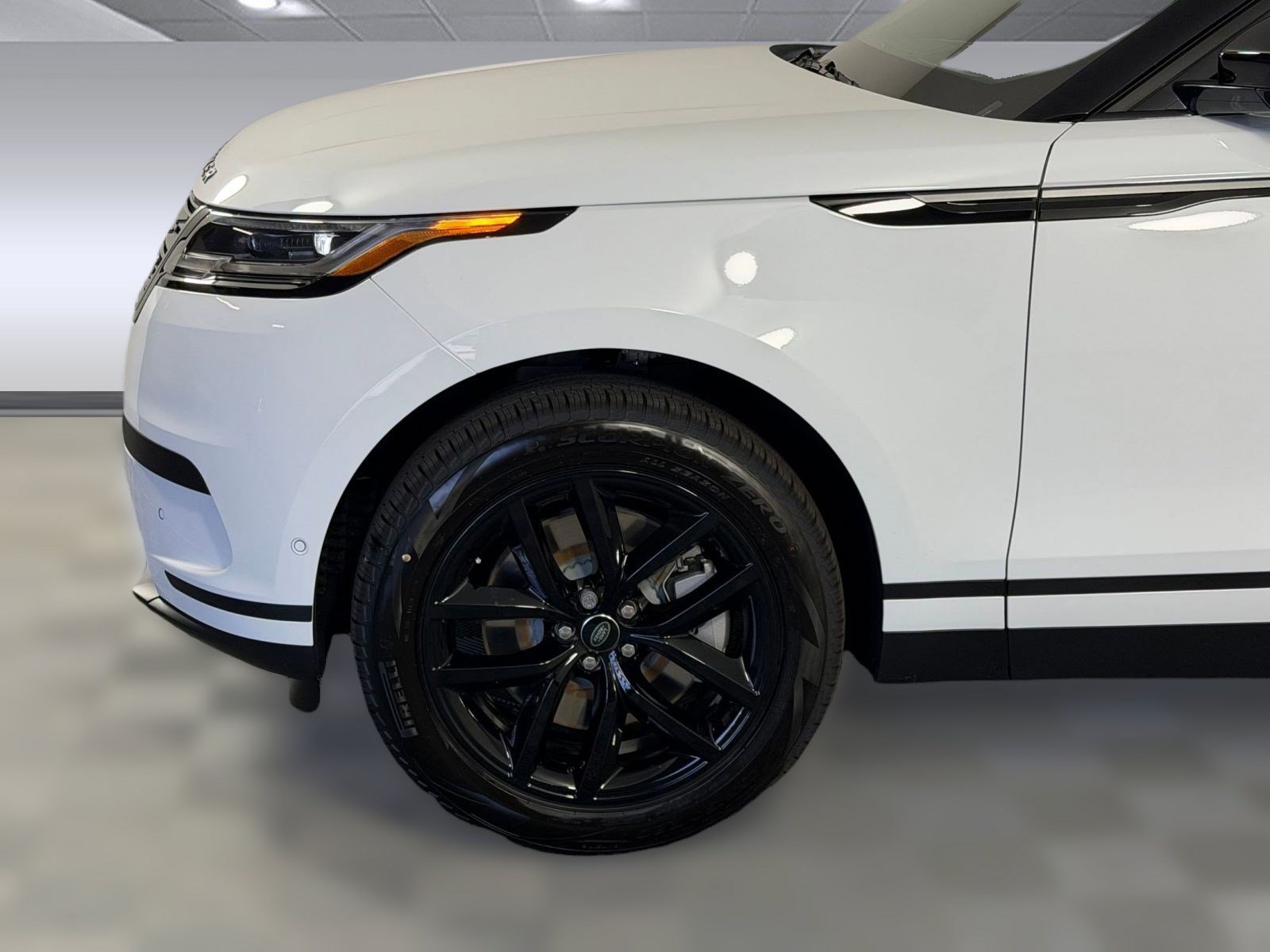 Used 2026 Land Rover Range Rover Velar S AWD/4WD image 11