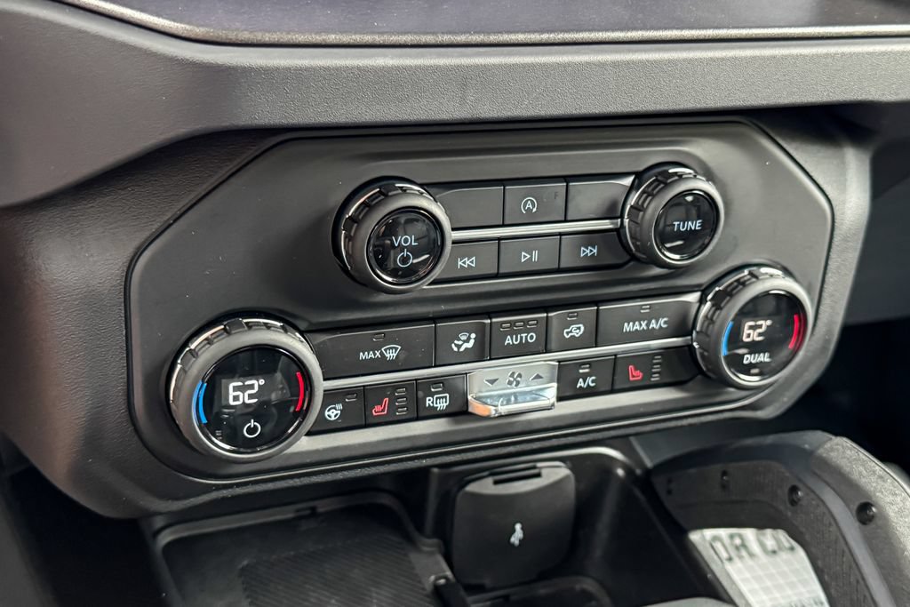 Certified 2025 Ford Bronco Badlands AWD/4WD image 33