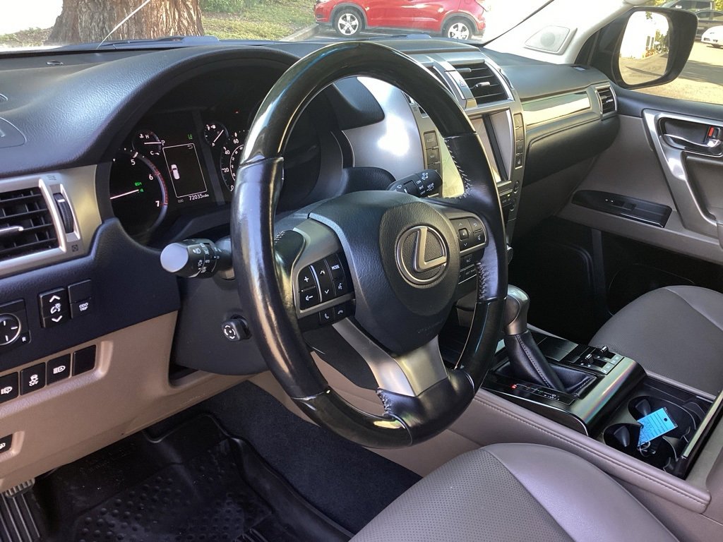 Used 2020 Lexus GX 460 Premium image 11