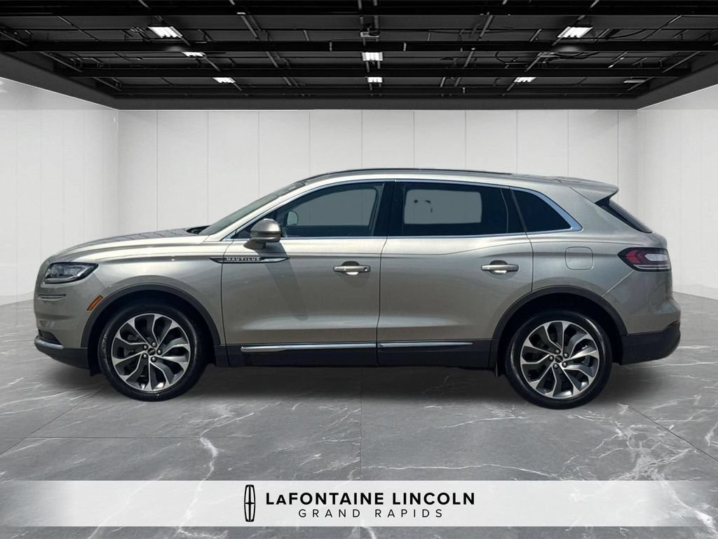 Certified 2023 Lincoln Nautilus Reserve AWD/4WD image 2