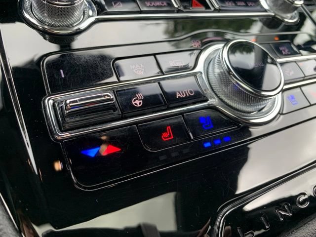 Used 2020 Lincoln Corsair Reserve w/ Equipment Group 201A AWD/4WD image 27