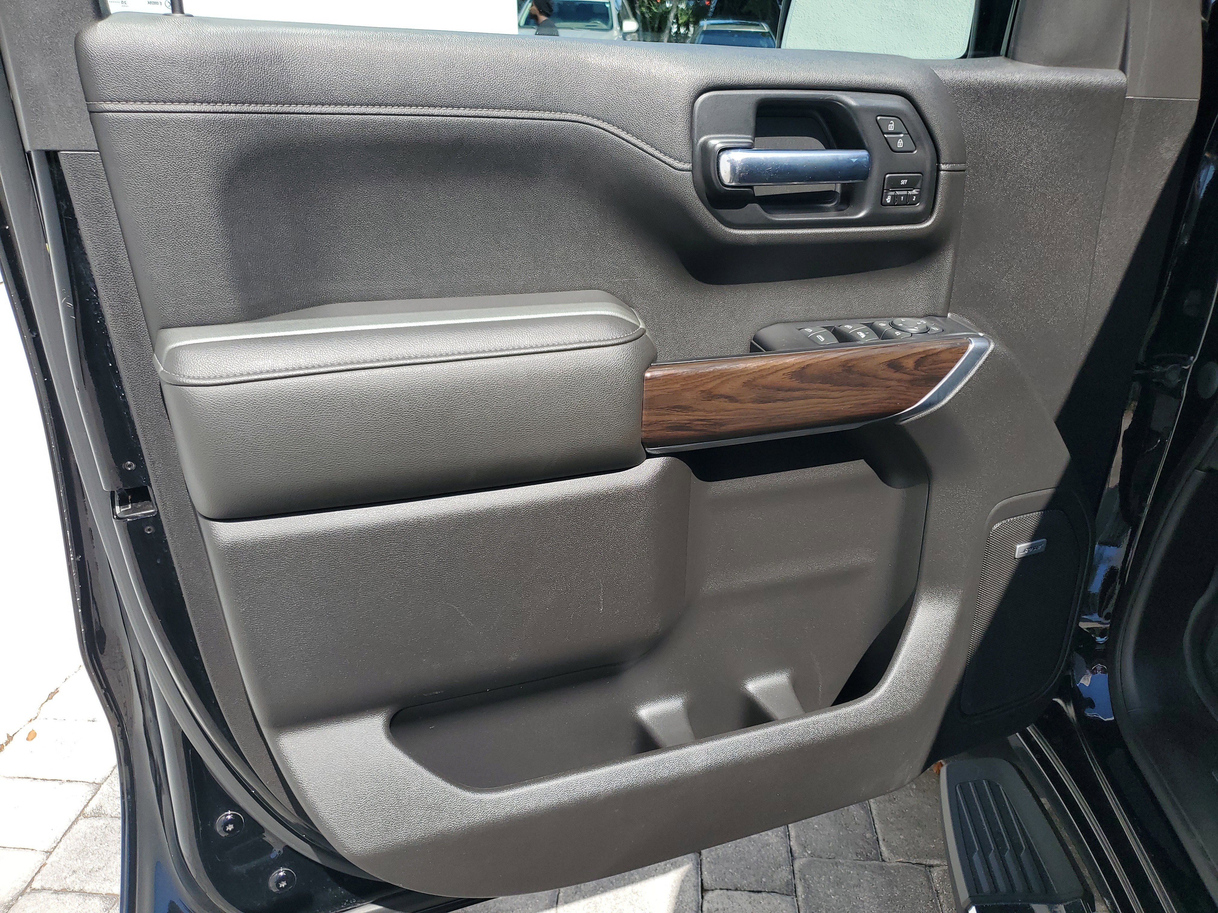 Used 2020 GMC Sierra 1500 SLT w/ SLT Premium Plus Package image 16