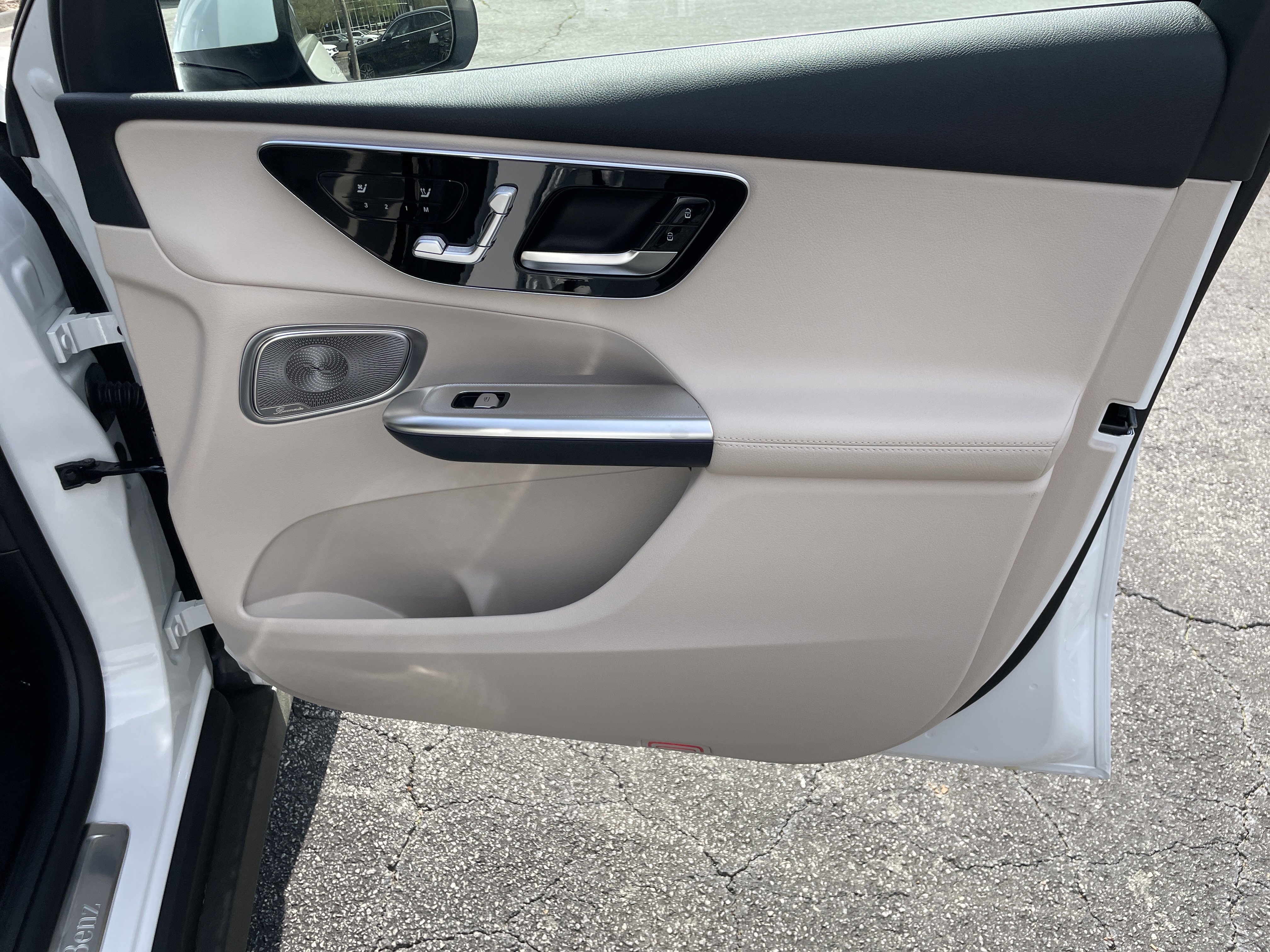 New 2026 Mercedes-Benz GLC 300 image 41