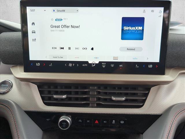 Used 2025 Ford Explorer Active RWD image 14
