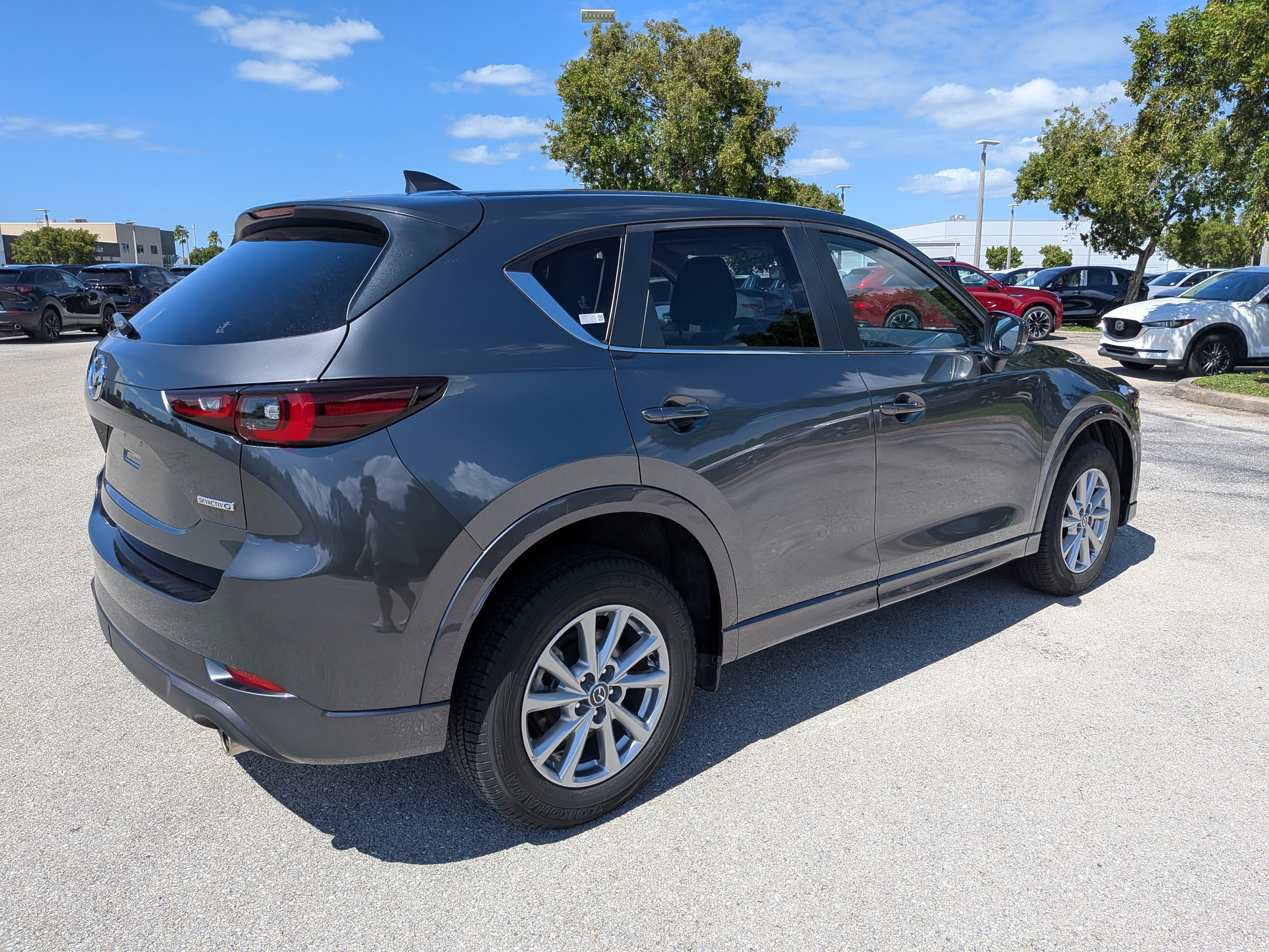 Used 2025 MAZDA CX-5 AWD 2.5 S w/ Select Package image 4