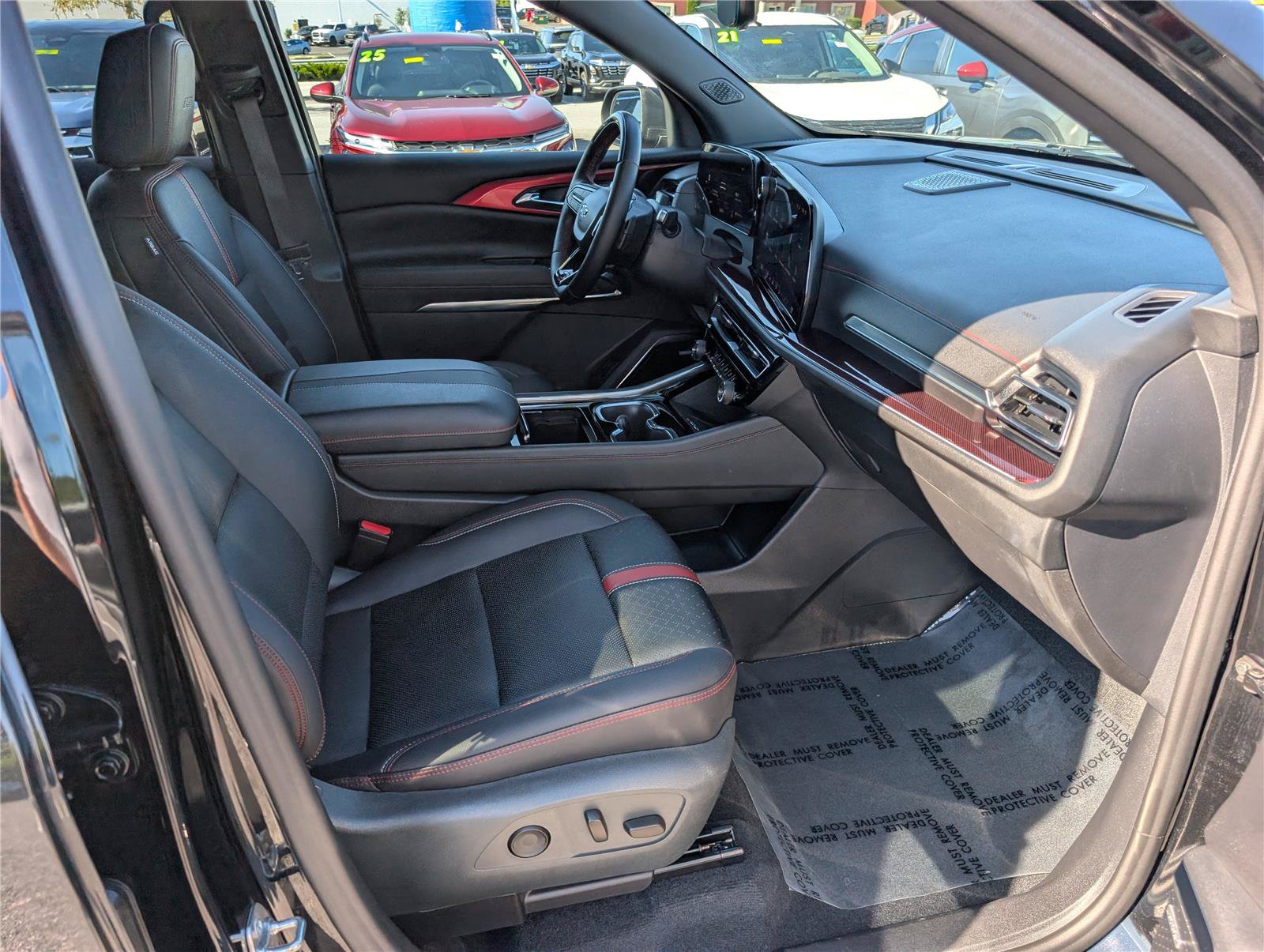 Used 2024 Chevrolet Traverse RS w/ LPO, Floor Liner Package AWD/4WD image 11