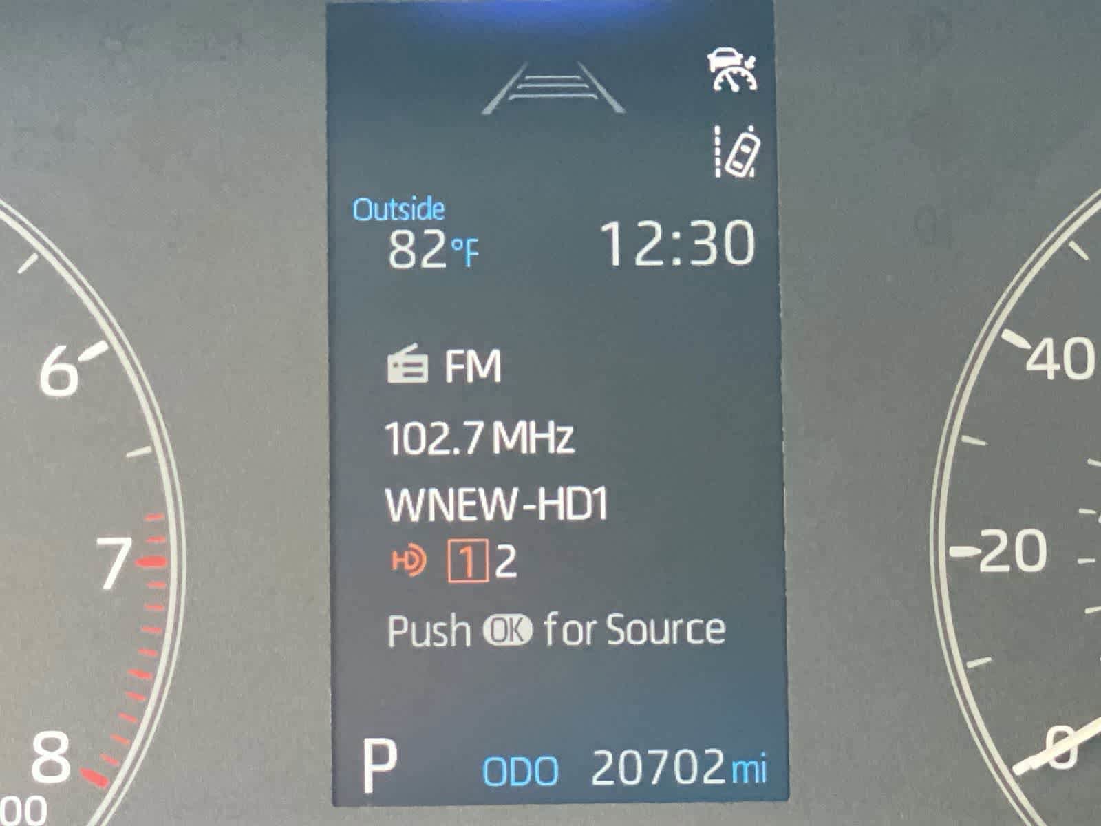 Certified 2023 Toyota Corolla Cross LE w/ Moonroof Package AWD/4WD image 40