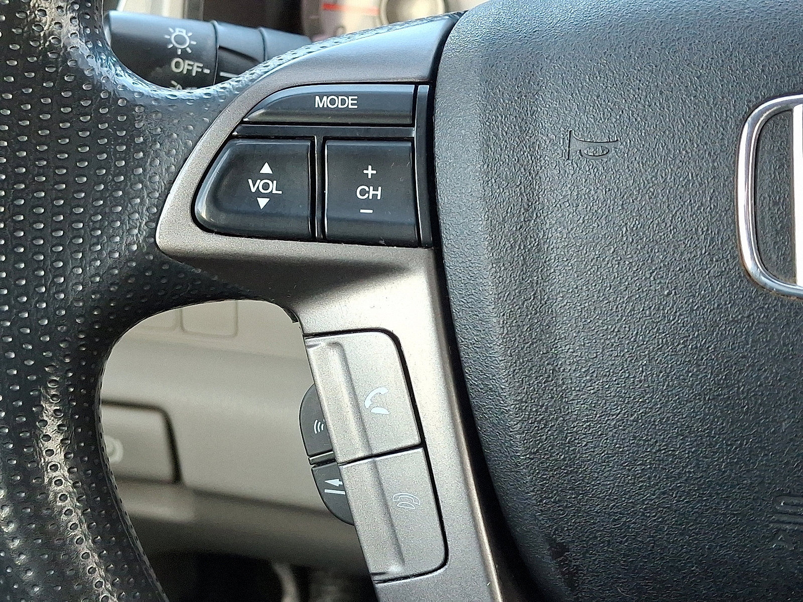 Used 2015 Honda Pilot SE image 25