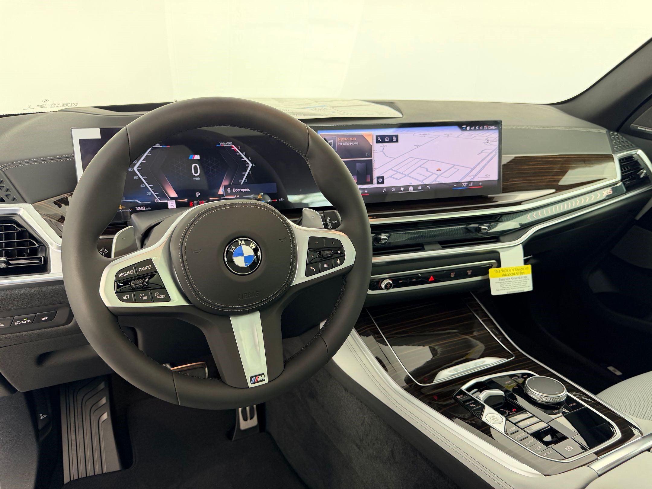 New 2026 BMW X5 xDrive40i w/ M Sport Package AWD/4WD image 4