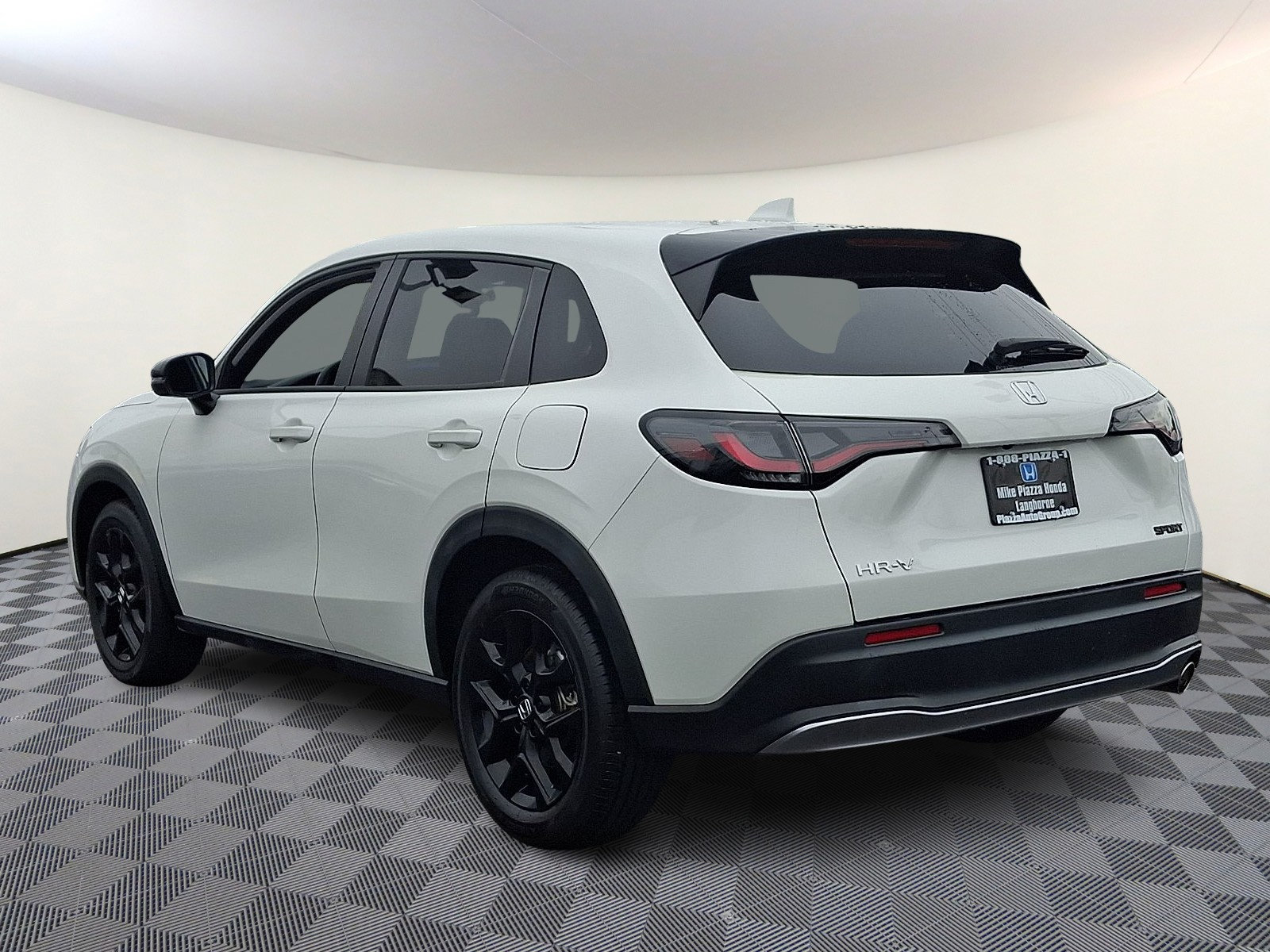 Used 2024 Honda HR-V Sport image 5