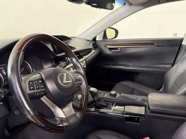 Used 2017 Lexus ES 350 w/ Premium Package FWD image 15
