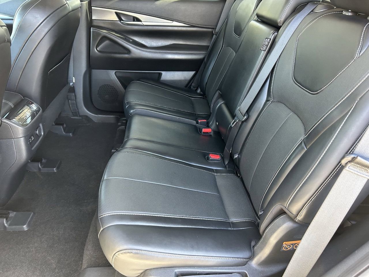 Certified 2023 INFINITI QX60 Luxe w/ Cargo Package image 16