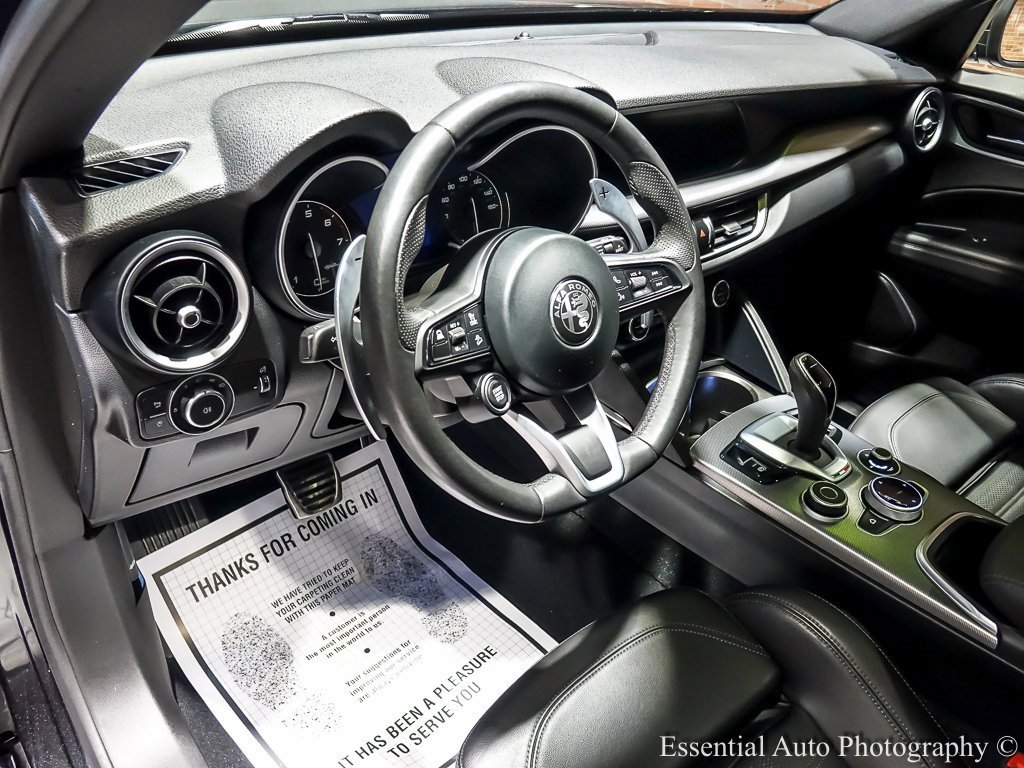 Used 2022 Alfa Romeo Stelvio Veloce image 13