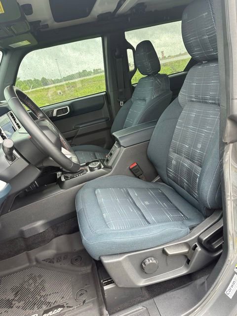 Used 2025 Ford Bronco Heritage Edition AWD/4WD image 10