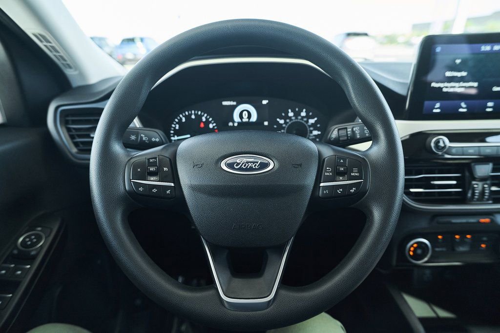 Used 2022 Ford Escape SE image 30