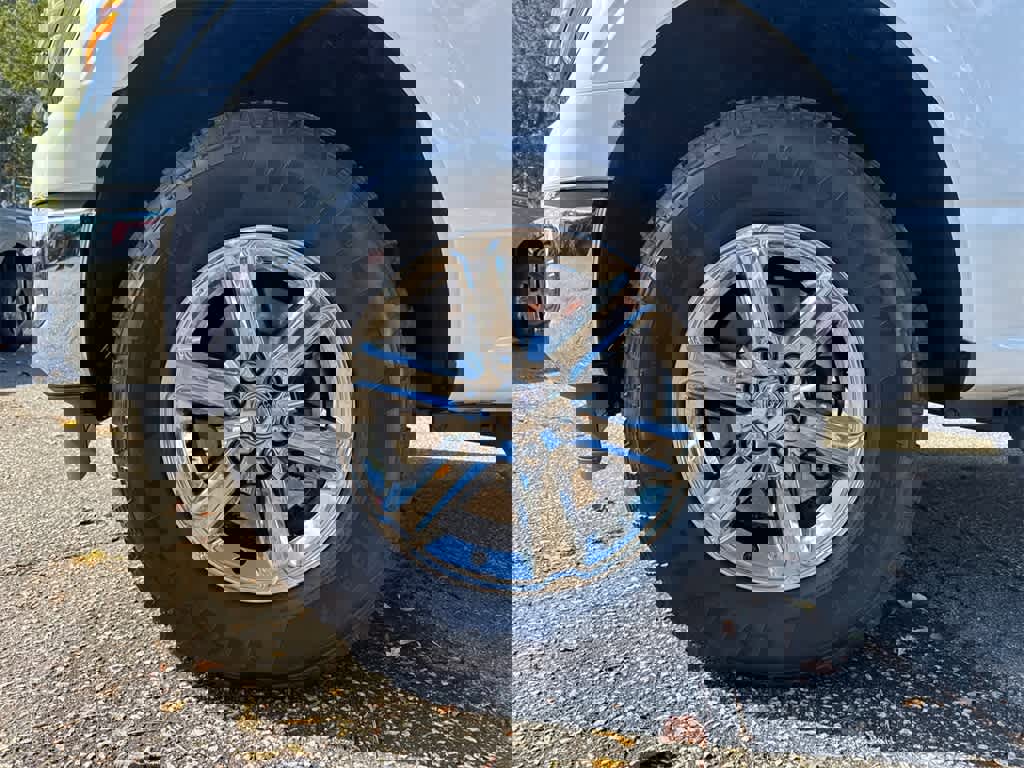 Used 2025 Ford F150 XLT w/ Equipment Group 301A Standard image 9