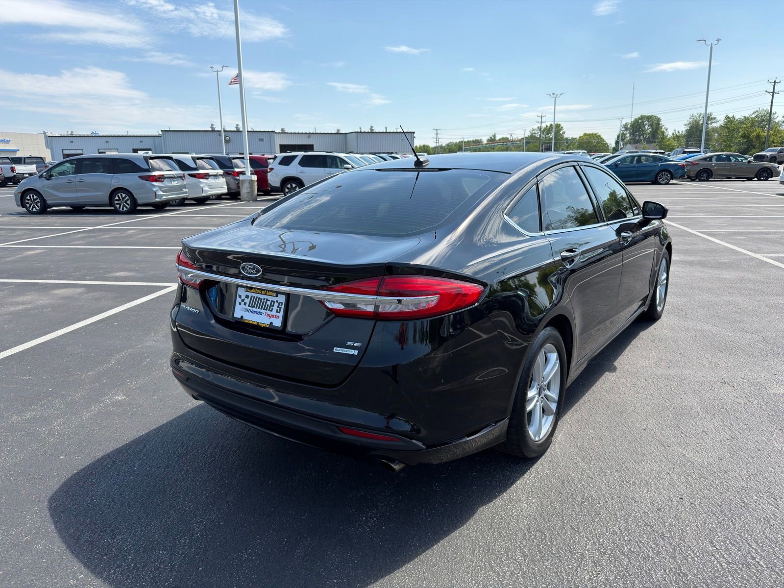 Used 2018 Ford Fusion SE w/ Fusion SE Technology Package FWD image 6