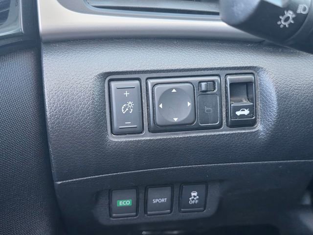 Used 2017 Nissan Sentra SV w/ Driver's Assist Package image 22