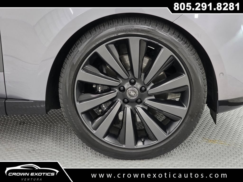 Used 2024 Land Rover Range Rover SV AWD/4WD image 9