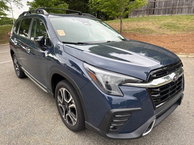 Used 2024 Subaru Ascent Touring AWD/4WD image 1