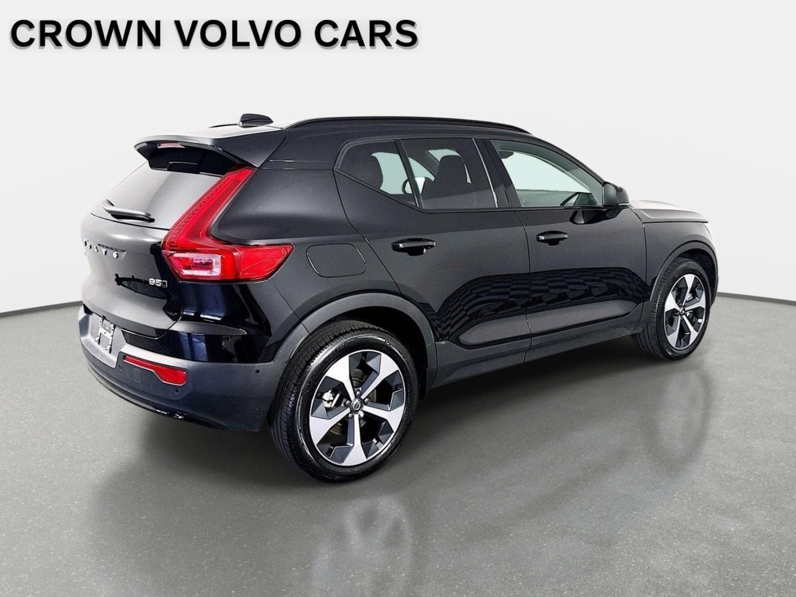 Used 2026 Volvo XC40 B5 Plus AWD/4WD image 6
