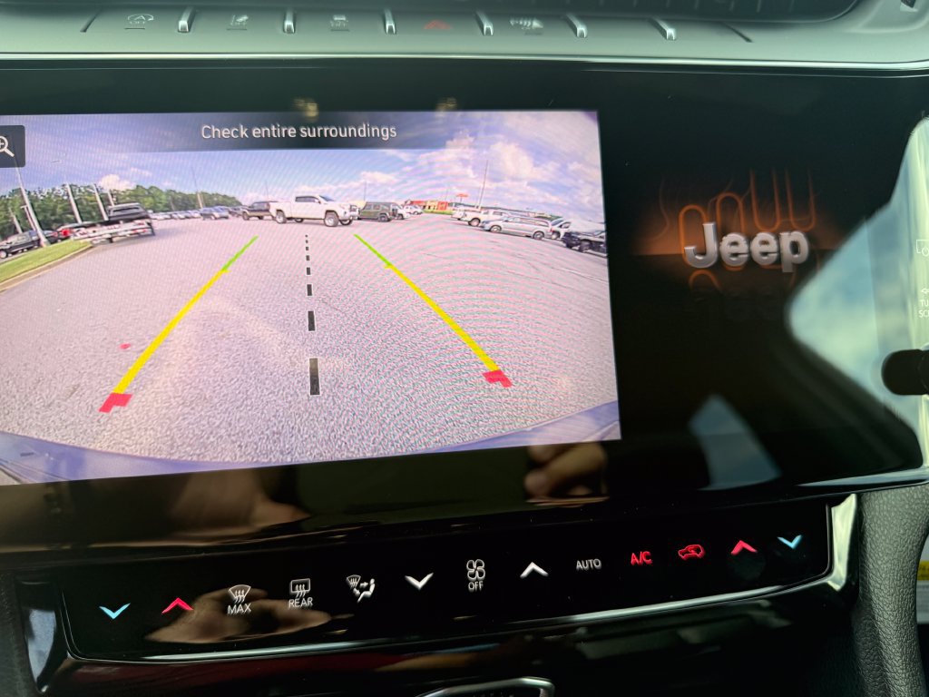 New 2026 Jeep Grand Cherokee Limited AWD/4WD image 12