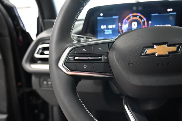 New 2027 Chevrolet Traverse LT w/ LPO, Floor Liner Package FWD image 22